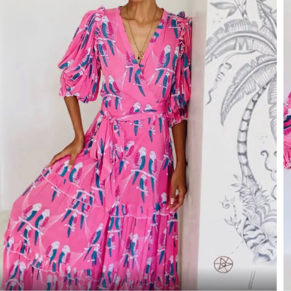 Feather & Find Maxi pink parrot print wrap Dress size M